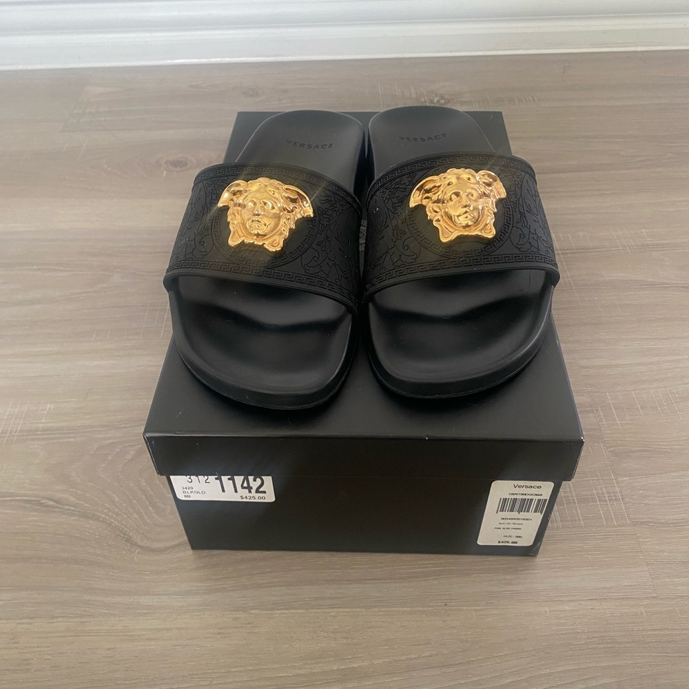 Versace Men's Black and Gold Medusa Slides